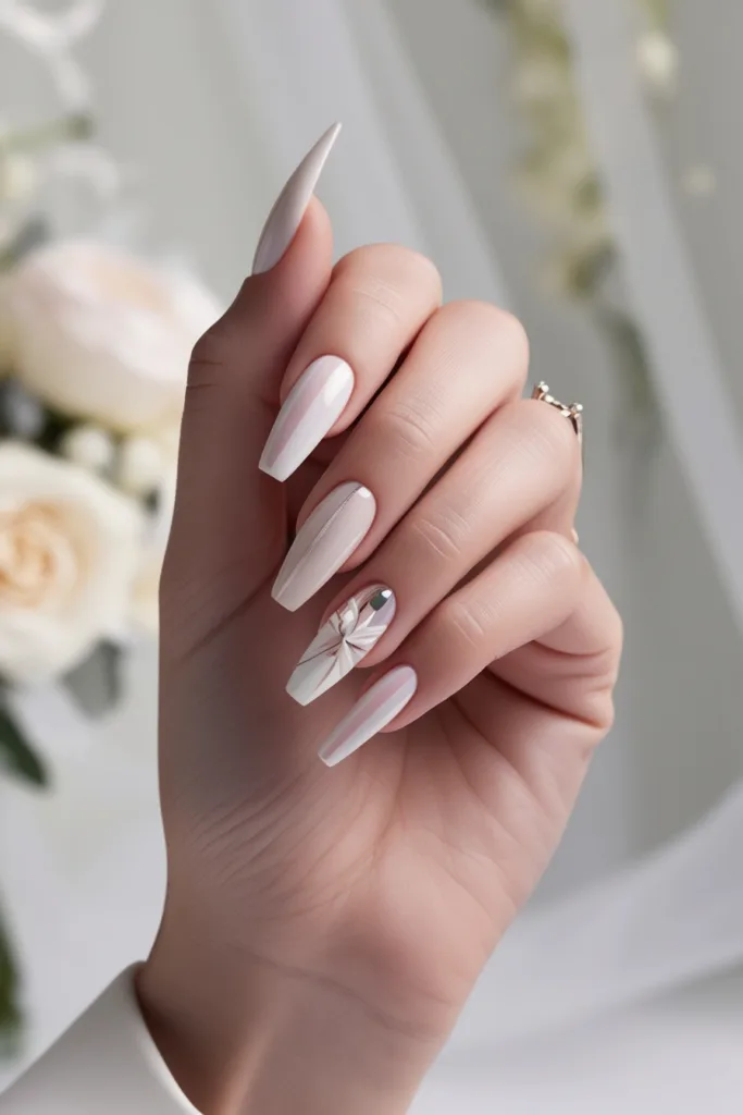 minimalist nail art