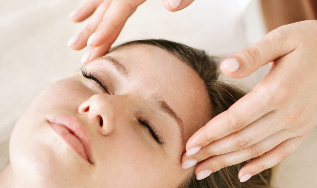 what is an ultrasonic facial